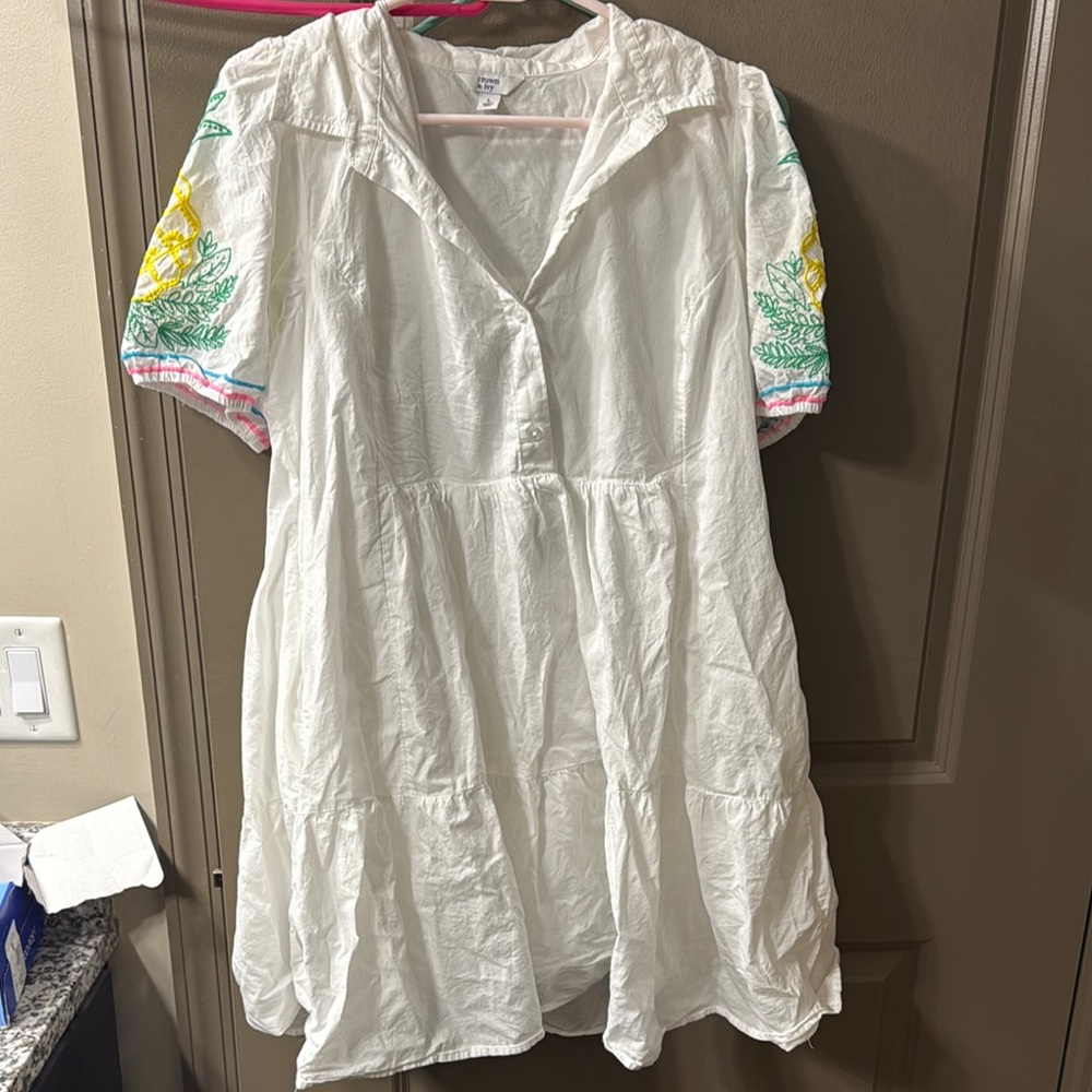 Crown & Ivy dress size L